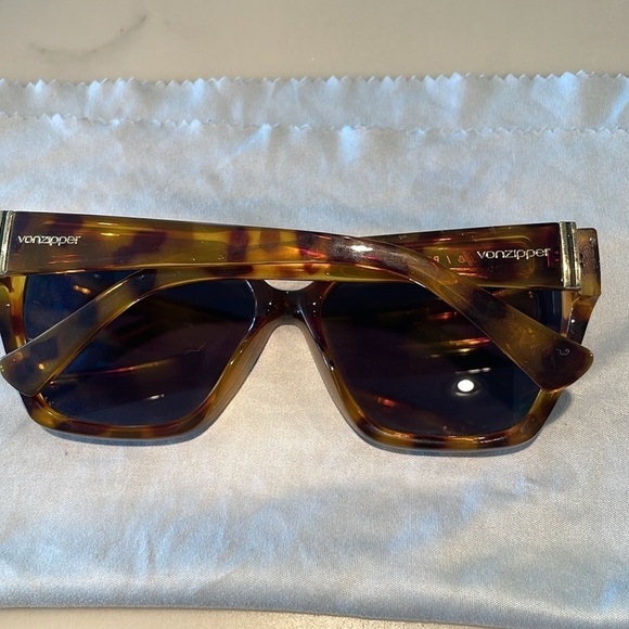 von zipper “wildlife” tortoise shell frame / gently used - Picture 4 of 9